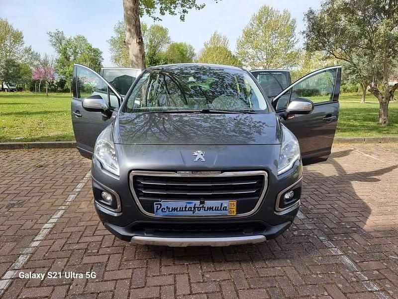 Usado Peugeot 3008 120 HP (88 kW) 2015 Cinzento Carrinha
