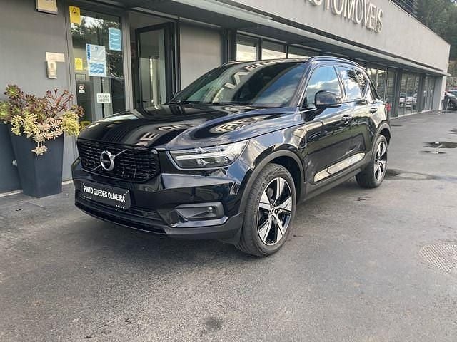 Preto Usado 2021 Volvo XC40 SUV | € 24.990 (Preço justo) - Imagem 1/4