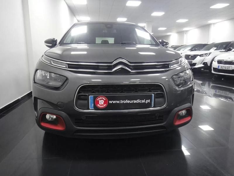 Usado Citroën C4 Cactus PureTech 110 HP (80 kW) 2018 Cinza escuro Citadino