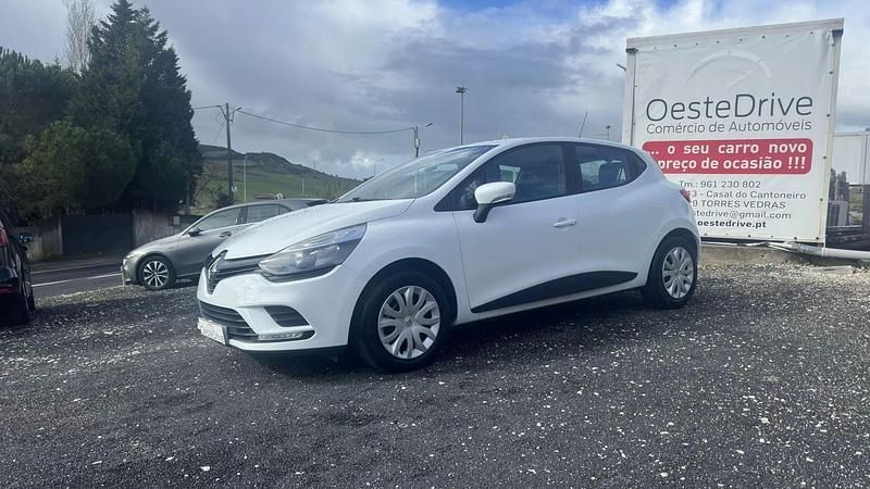 Branco Usado 2016 Renault Clio IV Zen Citadino | € 10.490 (Preço justo) - Imagem 1/4