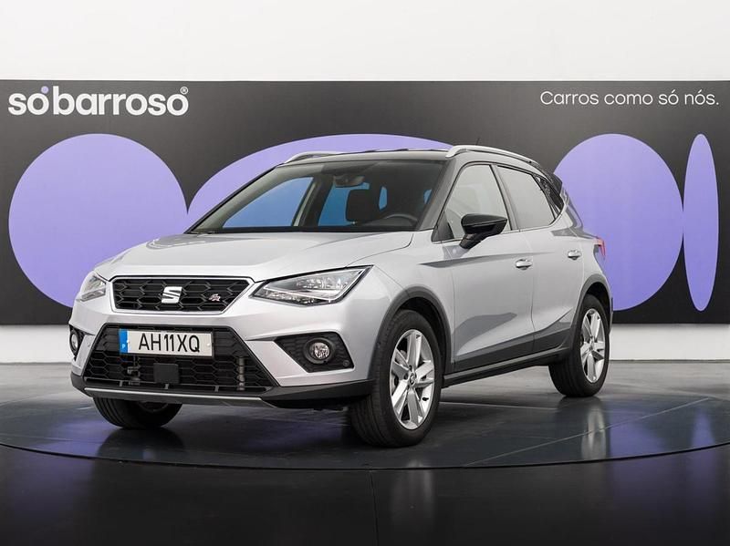 Cinza Usado 2021 Seat Arona FR SUV | € 16.490 (Bom preço) - Imagem 1/4