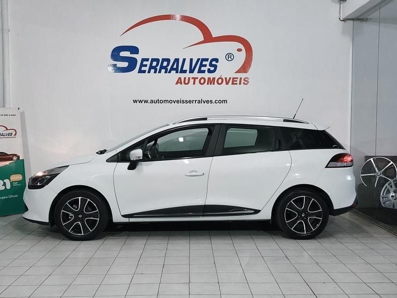 Usado Renault Clio IV 90 HP (66 kW) 2015 Branco Carrinha