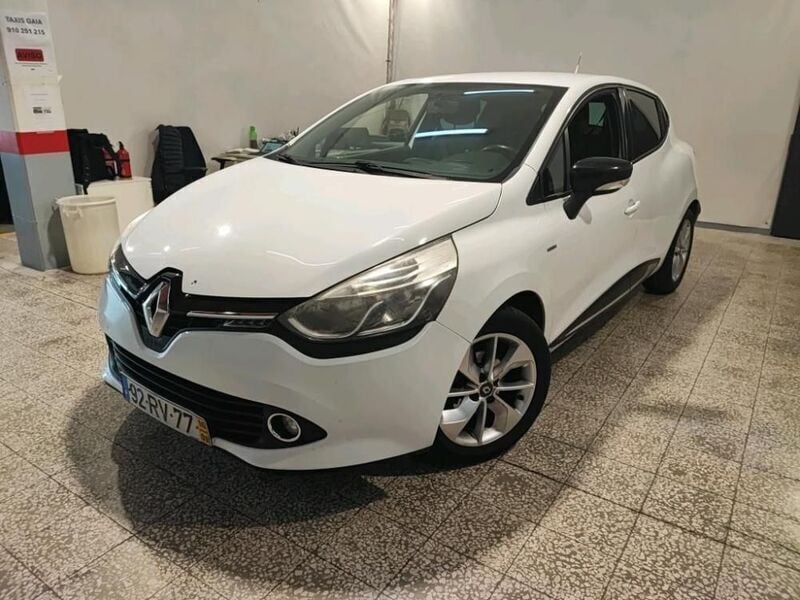 Branco Usado 2016 Renault Clio IV | € 7.980 (Preço justo) - Imagem 1/4