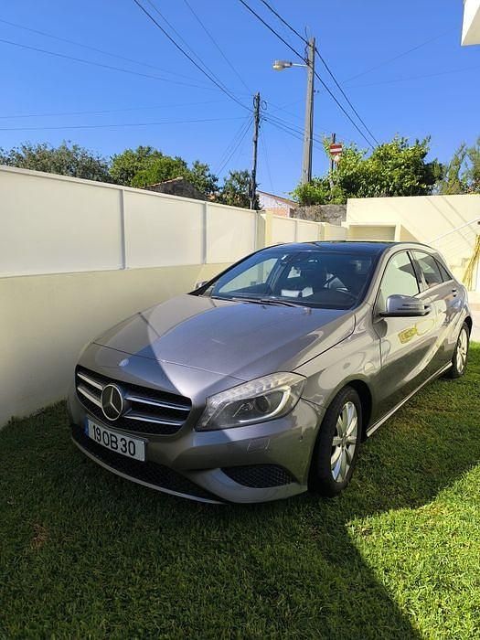 Usado 2012 Mercedes A180 Sedan | € 11.950 (Preço justo) - Imagem 1/4
