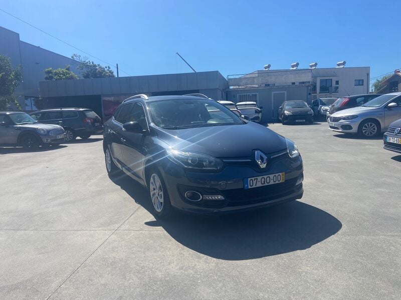 Cinza Usado 2015 Renault Mégane III LIMITED | € 8.900 (Bom preço) - Imagem 1/4