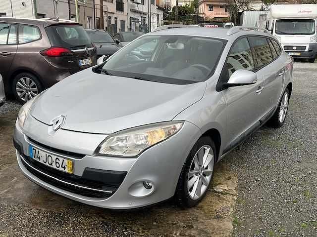 Cinzento Usado 2010 Renault Mégane GrandTour Carrinha | € 5.850 (Preço justo) - Imagem 1/4