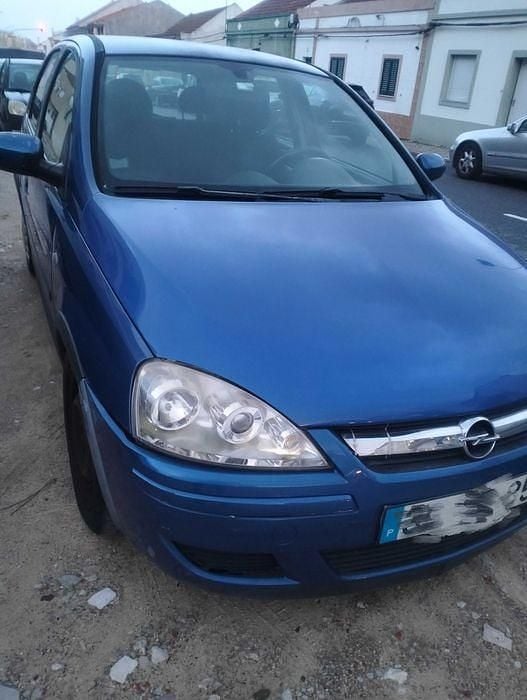 Usado 2005 Opel Corsa Sedan | € 2.250 (Bom preço) - Imagem 1/4