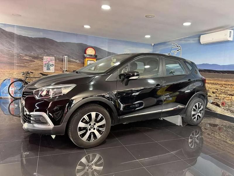 Cinza Usado 2017 Renault Captur Expression SUV | € 14.750 (Preço justo) - Imagem 1/4