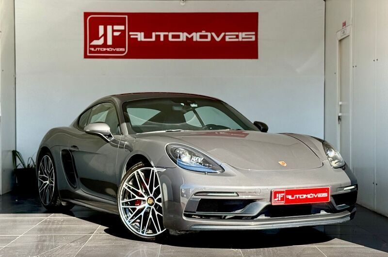 Cinza Usado 2018 Porsche 718 Coupé | € 79.000 (Bom preço) - Imagem 1/4