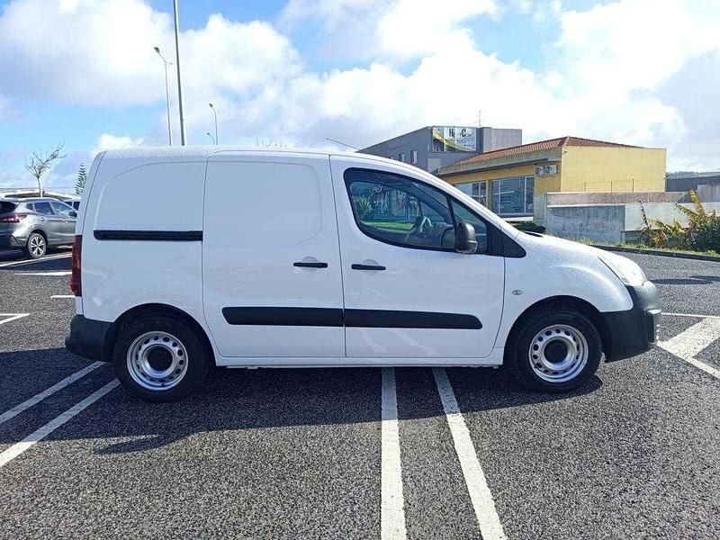 Usado Citroën Berlingo 100 HP (73 kW) 2017 Branco Monovolume