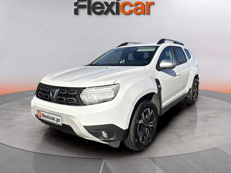 Usado Dacia Duster Journey 101 HP (74 kW) 2022 Branco Sedan