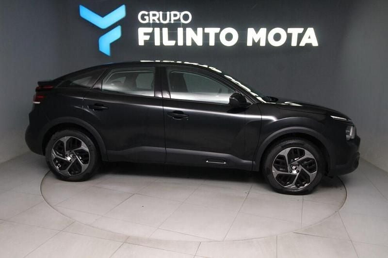 Preto Usado 2024 Citroën C4 PureTech | € 19.990 (Bom preço) - Imagem 1/4