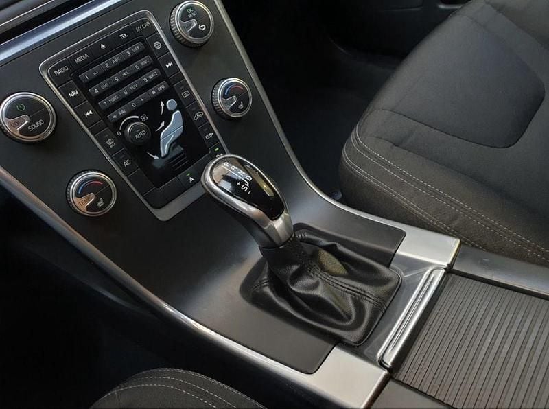 Usado Volvo XC60 181 HP (133 kW) 2014 SUV