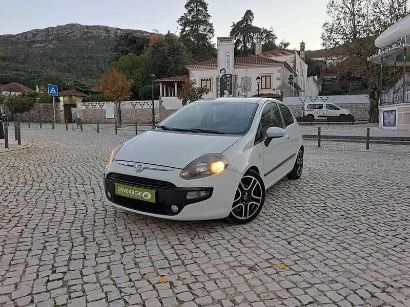 Branco Usado 2012 Fiat Punto | € 4.950 (Preço justo) - Imagem 1/4