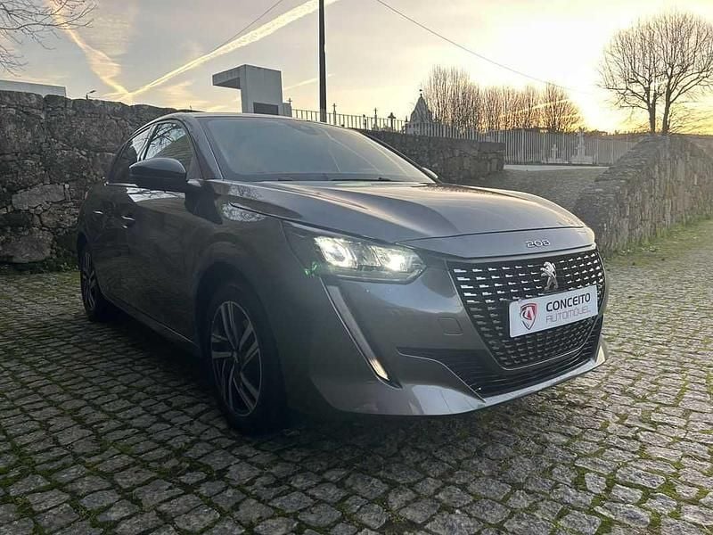 Usado Peugeot 208 101 HP (74 kW) 2022 Cinzento Citadino