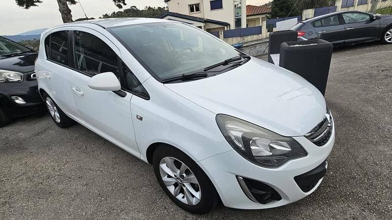 Usado Opel Corsa 95 HP (69 kW) 2014 Branco Citadino
