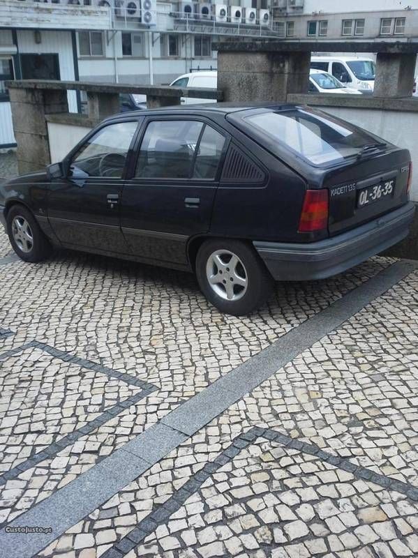 Resultado de imagem para Opel Kadette preto de 1988