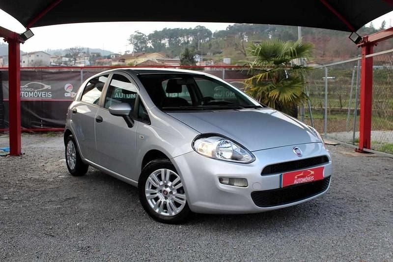 Usado Fiat Punto 84 HP (61 kW) 2015 Cinzento Citadino