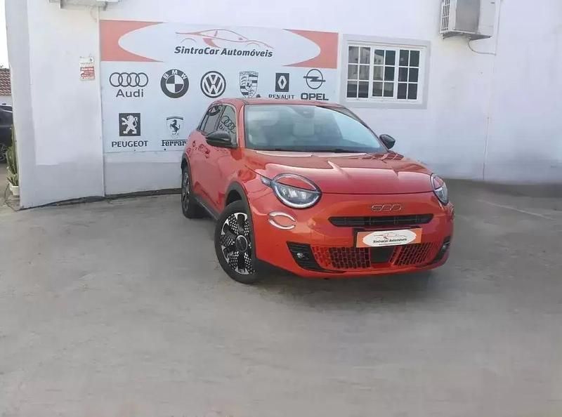 Usado Fiat 600E La Prima 114 kW (156 HP) 2023 Laranja SUV
