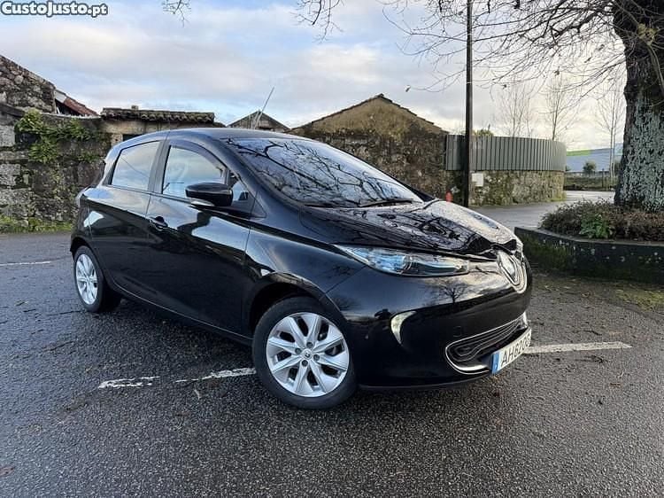 Usado Renault Zoe 64 kW (88 HP) 2015 Preto Citadino