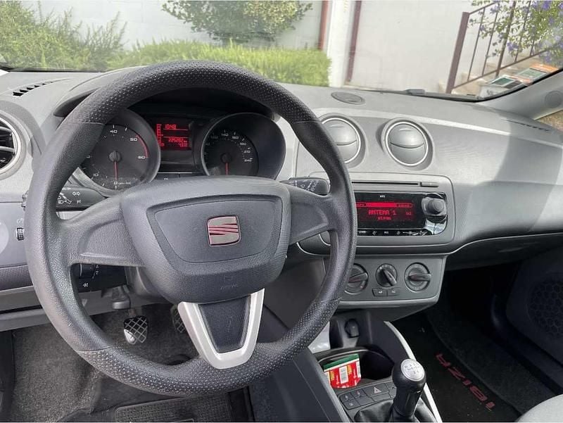 Usado Seat Ibiza 90 HP (66 kW) 2011 Branco Citadino