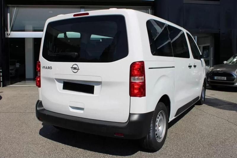 Usado Opel Vivaro Essentia 102 HP (75 kW) 2022 Branco Monovolume