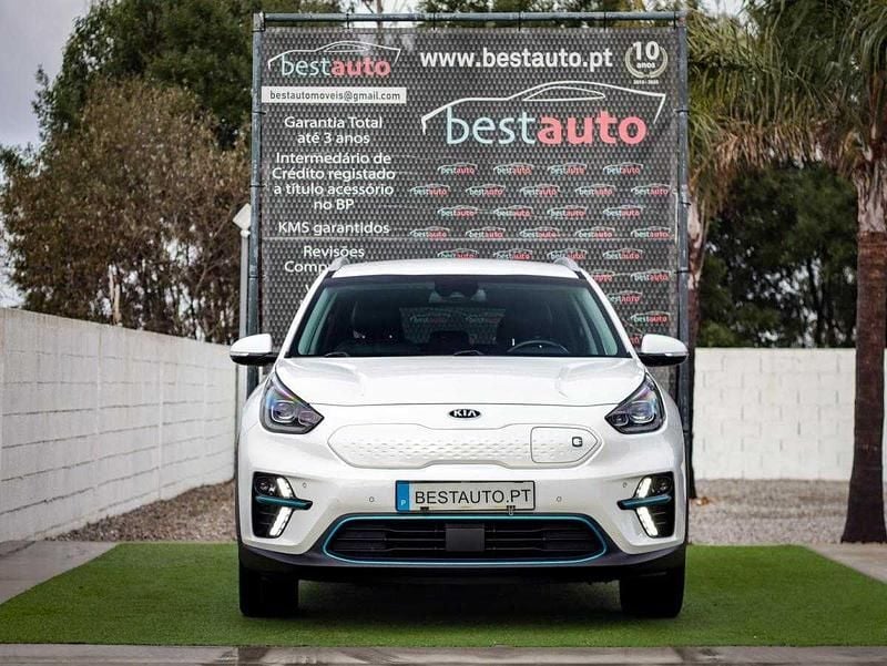 Branco Usado 2020 Kia e-Niro SUV | € 18.999 (Preço justo) - Imagem 1/4