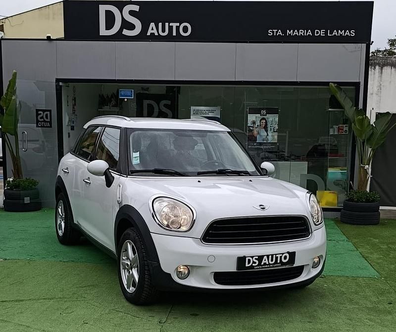 Branco Usado 2012 Mini Countryman SUV | € 11.900 - Imagem 1/4