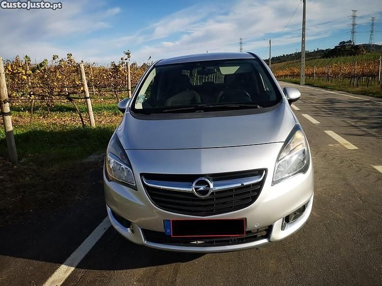 Cinza Usado 2015 Opel Meriva Monovolume | € 8.750 (Preço justo) - Imagem 1/1