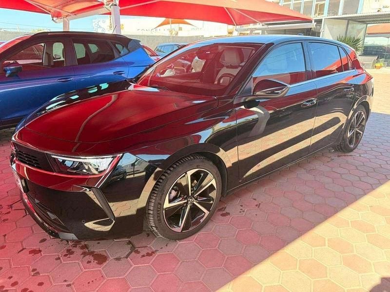 Preto Usado 2023 Opel Astra | € 21.900 (Preço justo) - Imagem 1/4