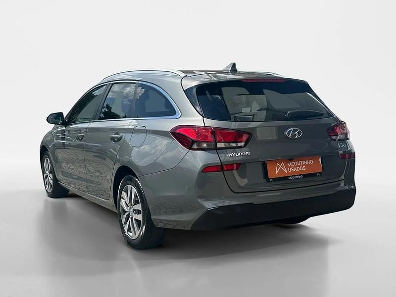 Usado Hyundai i30 Style 116 HP (85 kW) 2019 Cinza Carrinha