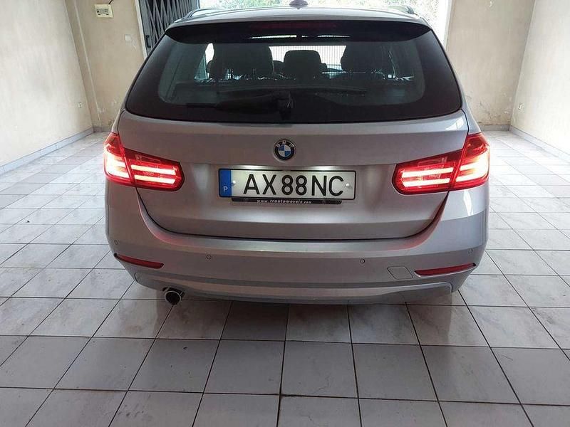 Usado BMW 318 Sport Line 143 HP (105 kW) 2015 Sedan