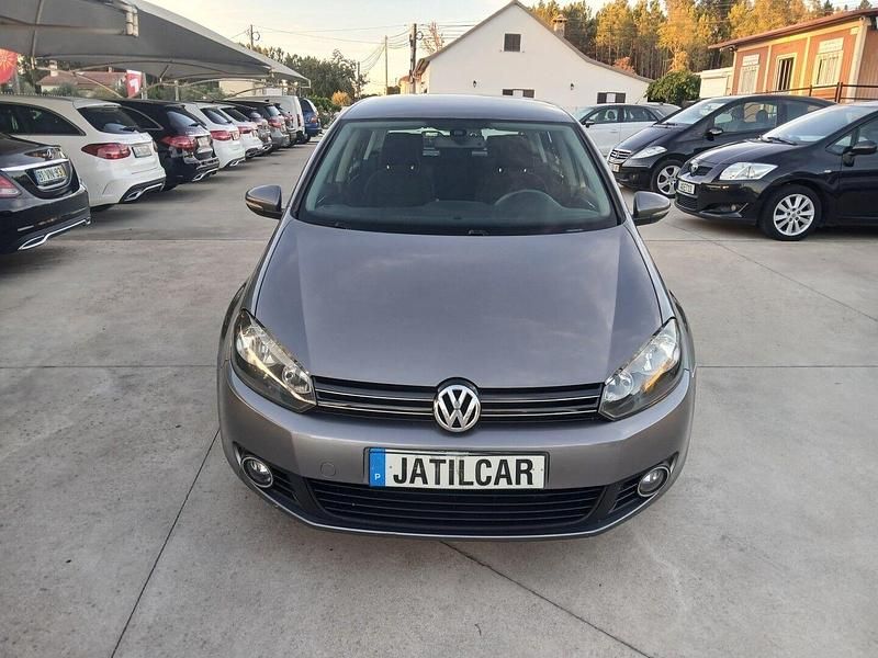 Cinza Usado 2010 VW Golf VI Style Citadino | € 9.200 (Preço elevado) - Imagem 1/4