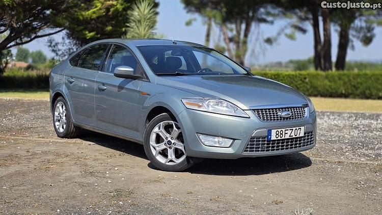 Cinza Usado 2008 Ford Mondeo Titanium Sedan | € 7.000 (Preço justo) - Imagem 1/1