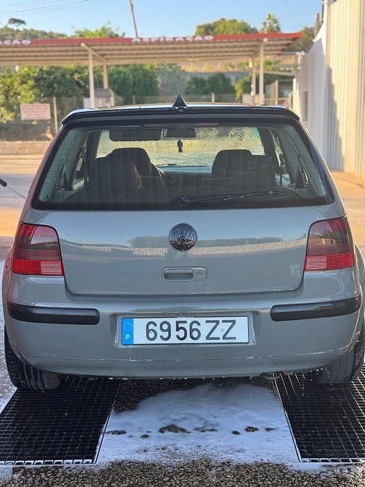 Usado VW Golf IV 110 HP (80 kW) 1998 Citadino
