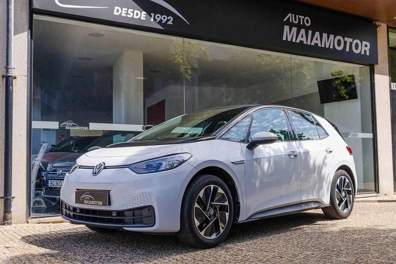 Branco Usado 2021 VW ID.3 Citadino | € 23.500 (Preço justo) - Imagem 1/4