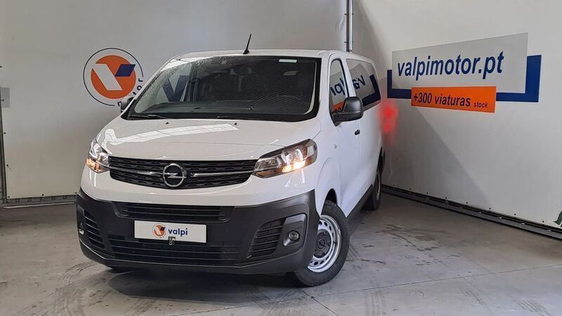Usado Opel Vivaro 102 HP (75 kW) 2023 Branco Monovolume