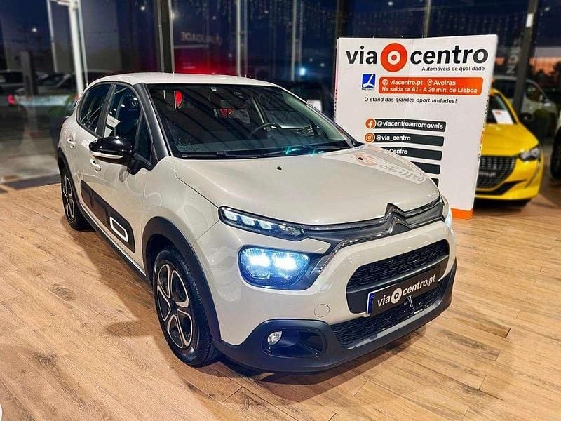 Cinza Usado 2022 Citroën C3 Feel Citadino | € 12.850 (Bom preço) - Imagem 1/4