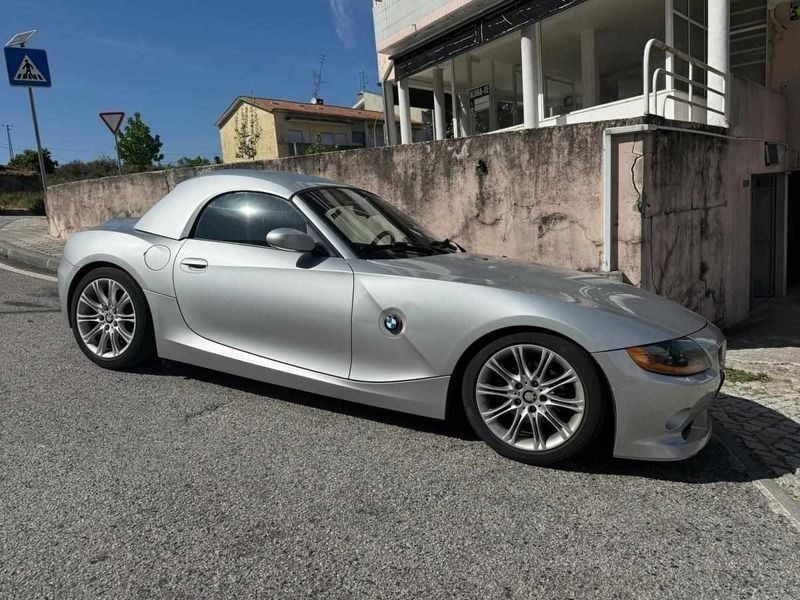 Usado BMW Z4 170 HP (125 kW) 2004 Cinzento Cabrios