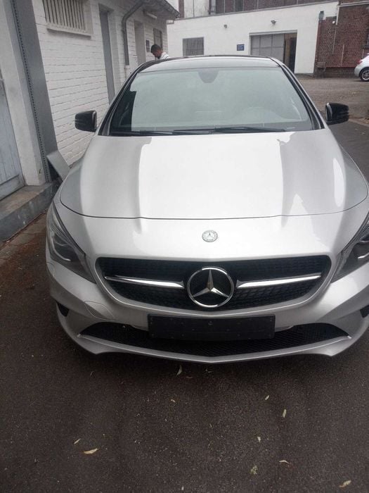 Usado 2015 Mercedes CLA220 Shooting Brake Carrinha | € 19.900 (Preço justo) - Imagem 1/4