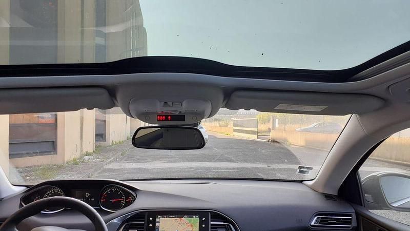 Usado Peugeot 308 2015 Sedan