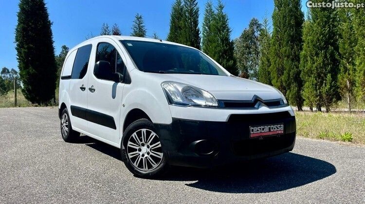 Branco Usado 2013 Citroën Berlingo Monovolume | € 9.750 (Preço elevado) - Imagem 1/1