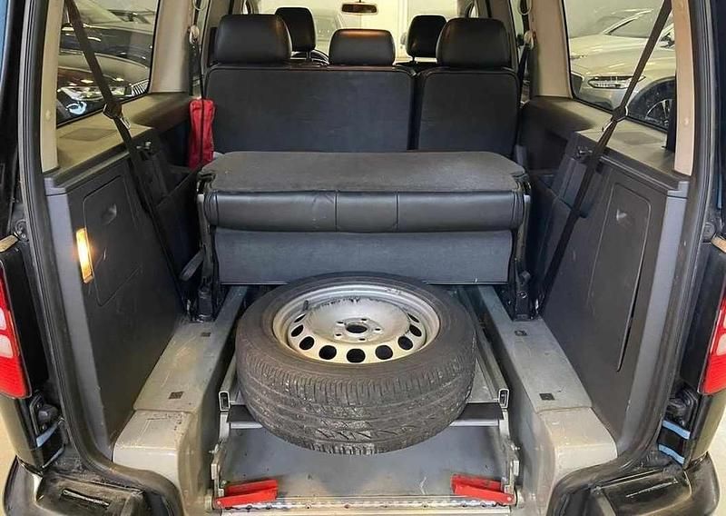 Usado VW Caddy 150 HP (110 kW) 2018 Preto Monovolume