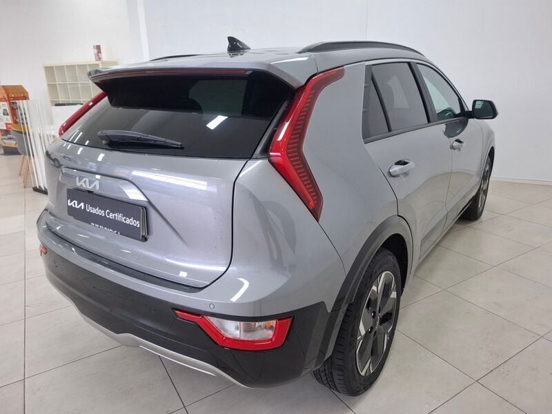 Usado Kia e-Niro 150 kW (204 HP) 2024 Cinza SUV