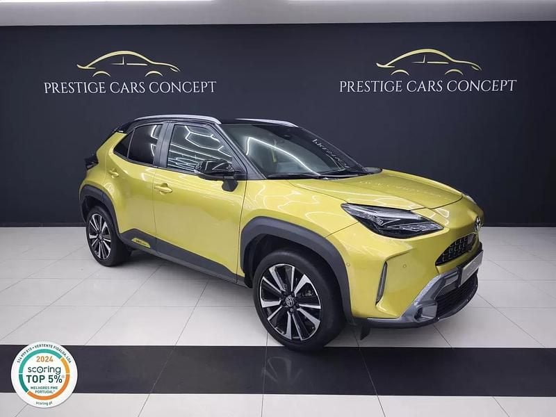 Dourado Usado 2021 Toyota Yaris Cross Edition SUV | € 29.950 - Imagem 1/4