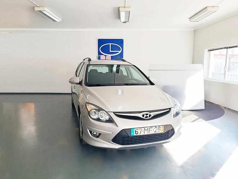 Cinzento Usado 2011 Hyundai i30 Carrinha | € 6.250 (Preço elevado) - Imagem 1/4