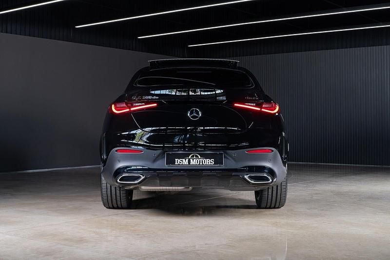 Usado Mercedes GLC300 333 HP (244 kW) 2024 Preto Coupé