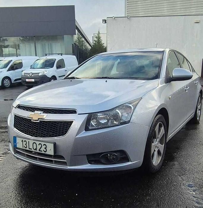 Usado 2011 Chevrolet Cruze Sedan | € 5.900 - Imagem 1/4