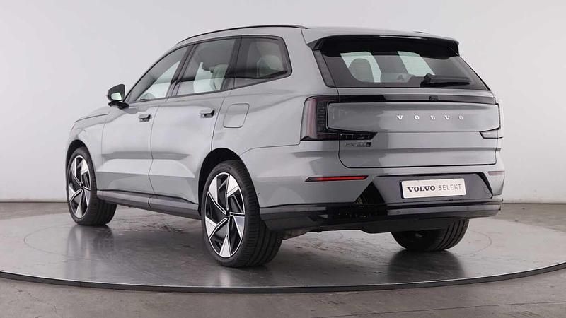 Usado Volvo EX90 299 kW (407 HP) 2025 Cinzento SUV