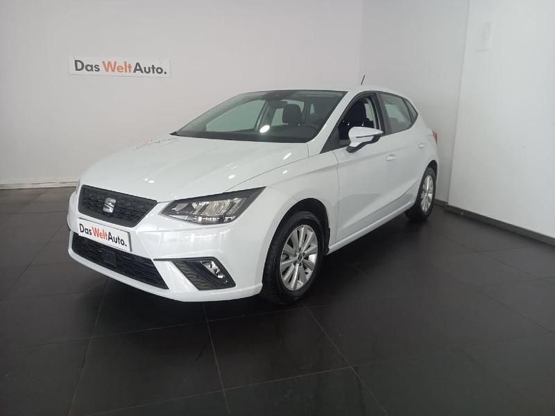 Usado Seat Ibiza Style 115 HP (84 kW) 2024 Branco Citadino